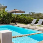 Angelina Con Piscina E Giardino Privato A Pochi Passi Dalla Di Campus * Villasimius